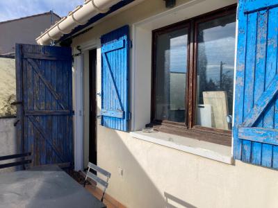 Contemporary Detached House with Swimming Pool