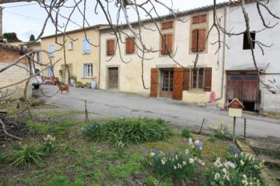 House Of Character with Garden And Garage