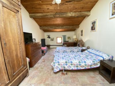 Detached Country House With Swimming Pool
