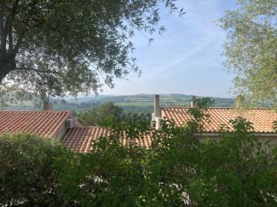 Detached Villa, Swimming Pool, Garage, Parkland Gardens