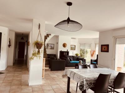 Beautiful Character Villa with Swimming Pool