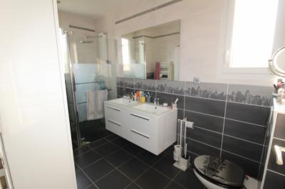 Villa with Land plus Swimming Pool And Outbuilding