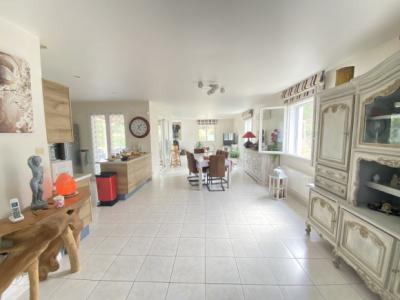 Detached House with Garden