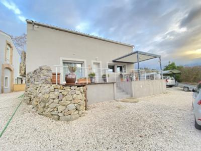Detached Villa with a Renovated Farmhouse