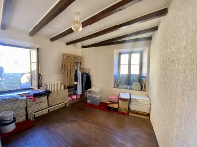 House On Two Levels in The Heart Of The Medieval City