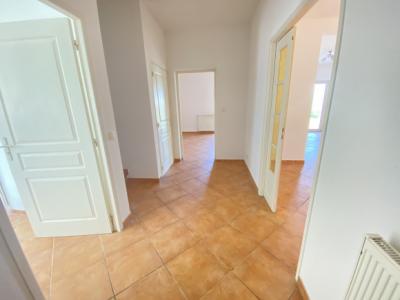 Modern Detached Villa With Garden