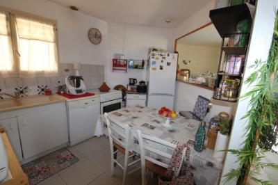 Detached Villa with Swimming Pool