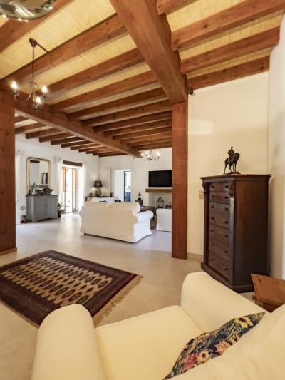 Exceptional Wine Estate On 36 Hectares