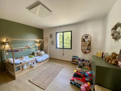 Magnificent Villa, Swimming Pools, Outbuilding and Panoramic View