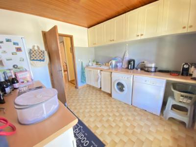 Detached Villa With Swimming Pool Set in 8,000 m2