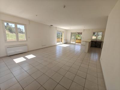 Single Storey Villa with Open Countryside Views