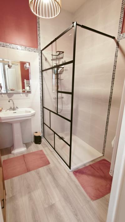 Detached House with Garden, Lovely Family Home