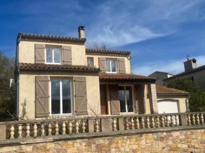 Pretty Detached Villa in Quiet Sector