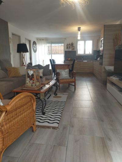 New Town Hhouse With Terrace And Garage