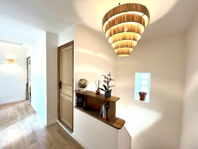 Fully Renovated Detached House with Pool