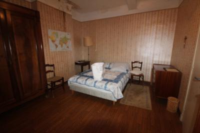 Habitable Large House to Improve