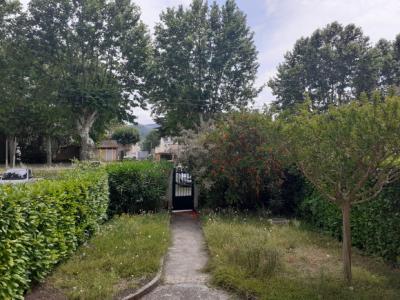Detached Town House With Adjoining Garden And Garage