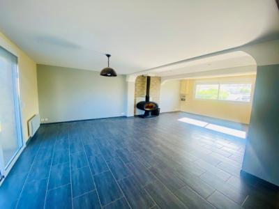 Charming Fully Renovated House With Garden, Swimming Pool, Garages