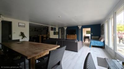 Detached Country Villa with Pool and Open Views