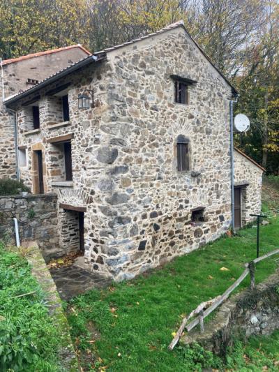 House With Swimming Pool in 13 Hectares