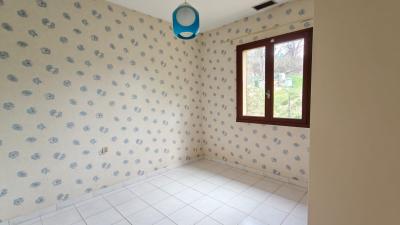 Single Storey Villa With Garden