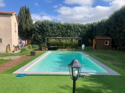 Superb Detached Villa with Swimming Pool