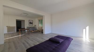 Traditional House, Workshops And Adjoining Garages