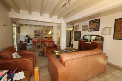 Large Detached Villa with Garden