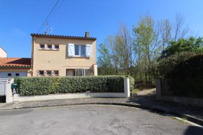 Very Well Located Villa with Garden