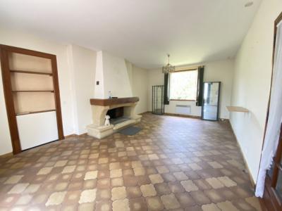 Detached Villa with Garden and Land