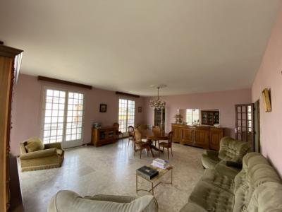 Spacious House With Workshop, Terraces, Garages And Garden