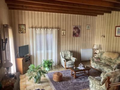 Detached Villa, Swimming Pool, Garage, Parkland Gardens