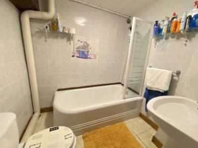 Manor House with Pool in 1.5 Acre Gardens