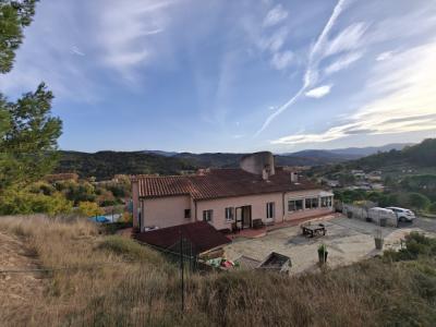 Detached Country Villa with Pool and Open Views
