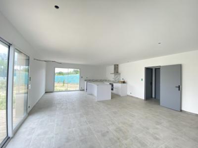New Build Detached Villa with Garage