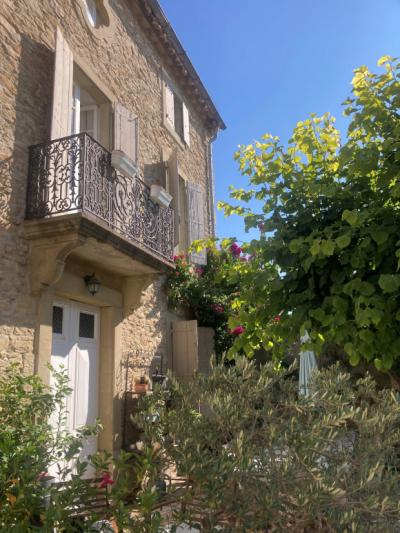 Mansion House With Garden And Terrace