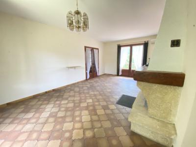 Detached Villa with Garden and Land
