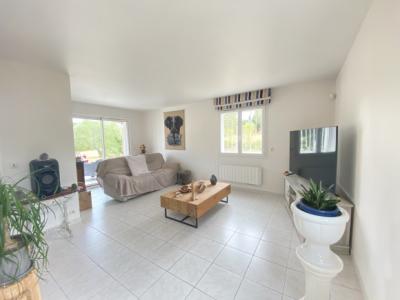 Detached House with Garden