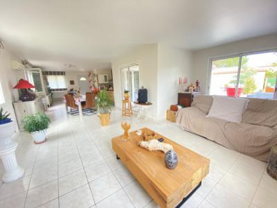Detached House with Garden