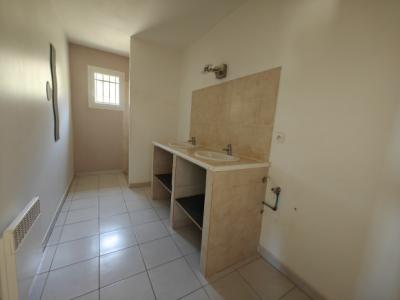Single Storey Villa with Open Countryside Views