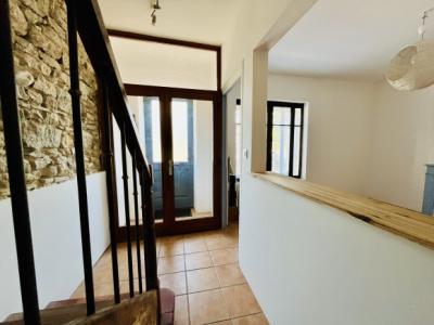 Town House With Garden, You are Sure to Fall in Love