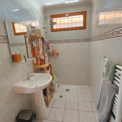 Single-Story Villa with Swimming Pool and Garage