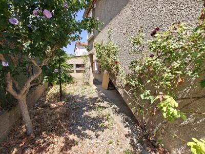 Traditional House in Sought After Sector