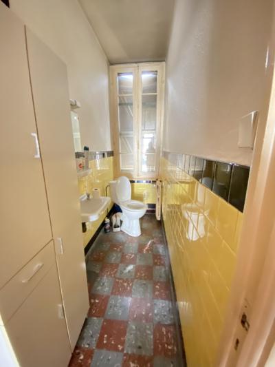 Huge Villa with Garage, Ideal Commercial Location