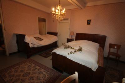 Habitable Large House to Improve