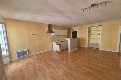 Building in Heart of Town with Flexible Accommodation