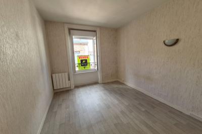 Building in Heart of Town with Flexible Accommodation