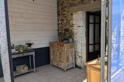 Lovely Rural Cottage and Ideal Holiday Home