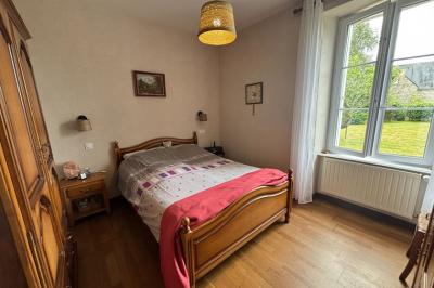 Detached Country House with Outbuilding