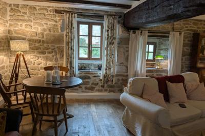 Charming House With Garden, Ideal Holiday Home